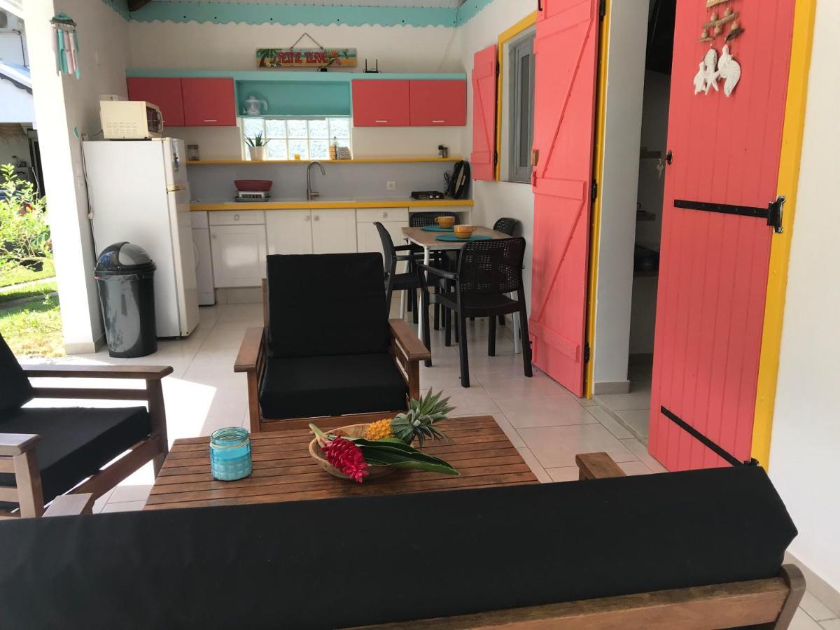 Gites Le Petit Voyageur Sainte-Anne  Exteriör bild