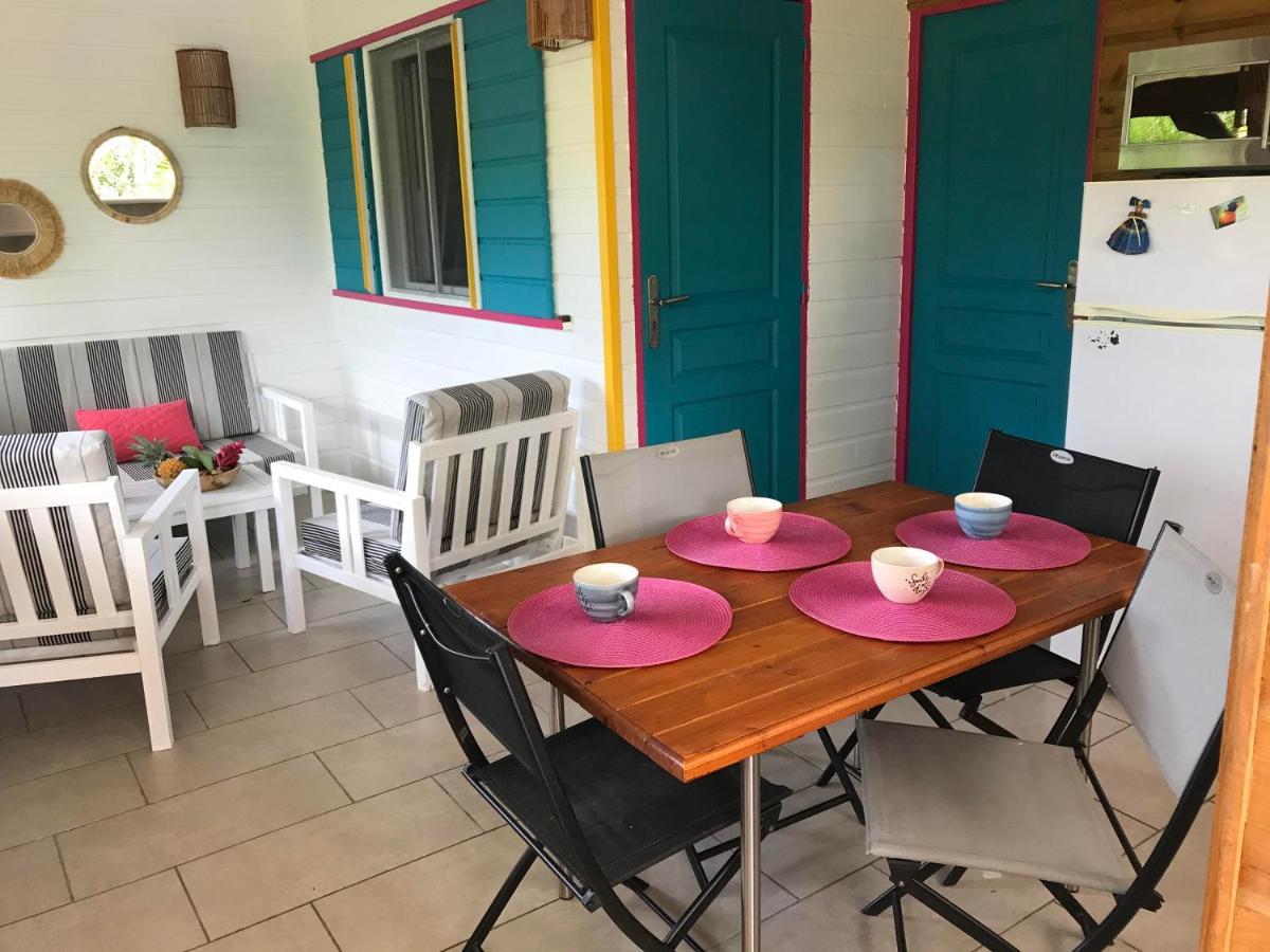 Gites Le Petit Voyageur Sainte-Anne  Exteriör bild